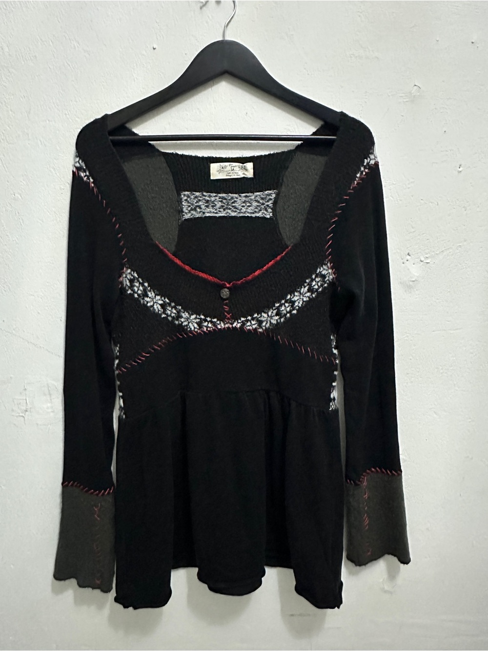 Free People Black Knit Tunic Top Sweater Long Sleeve Boho Embroidered Size M